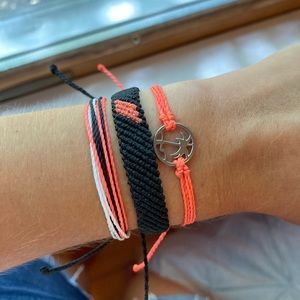 Pura Vida bracelets pack of 3 (with pouch)